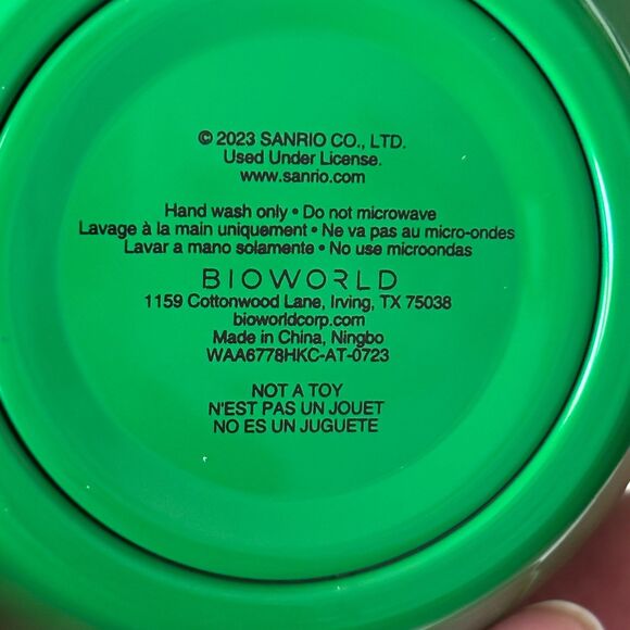 Sanrio 2023 Hello Kitty Santa Holiday Stainless Steel 12 oz. Wine Tumbler w/Lid - Picture 5 of 5